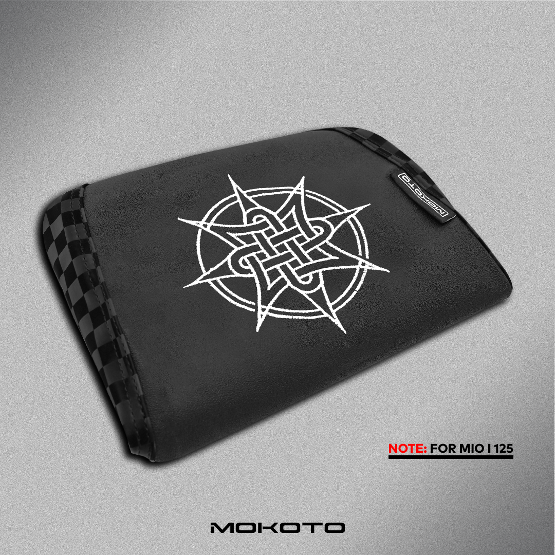 MOKOTO F1 STYLE FLAT SEAT COVER
